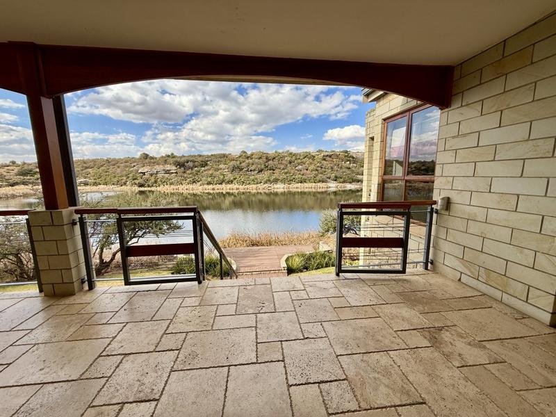 5 Bedroom Property for Sale in Clarens Free State